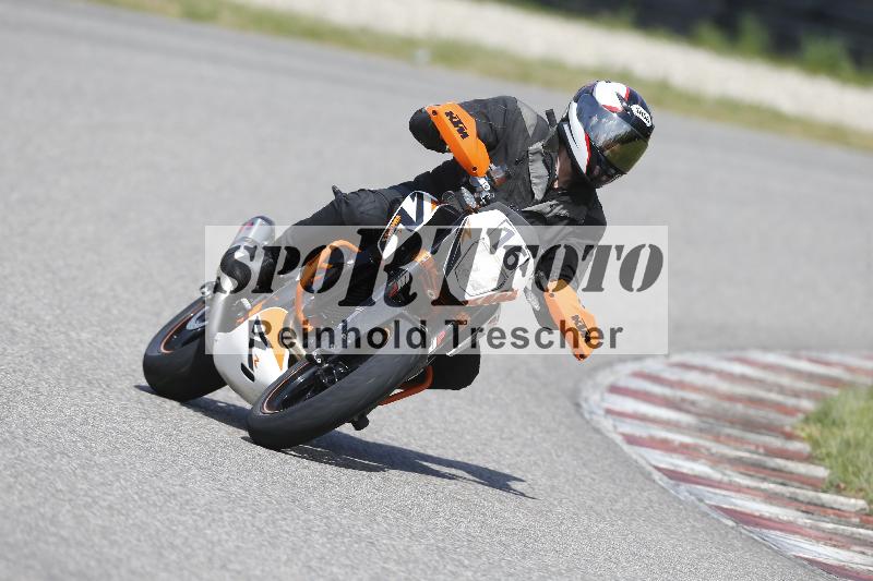 /Archiv-2025/09 22.04.2025 Cornu Master School ADR/gruen-vert/16